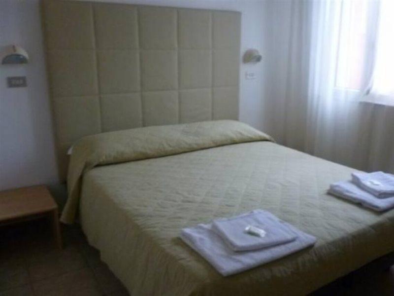 Hotel Riviera ريميني المظهر الخارجي الصورة